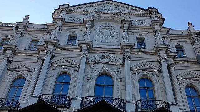 Дворцовая набережная. Дворец великого князя Михаила Николаевича. (Путеводитель от дилетанта)