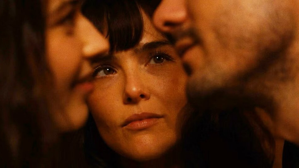 Третья лишняя - Русский трейлер (2025)