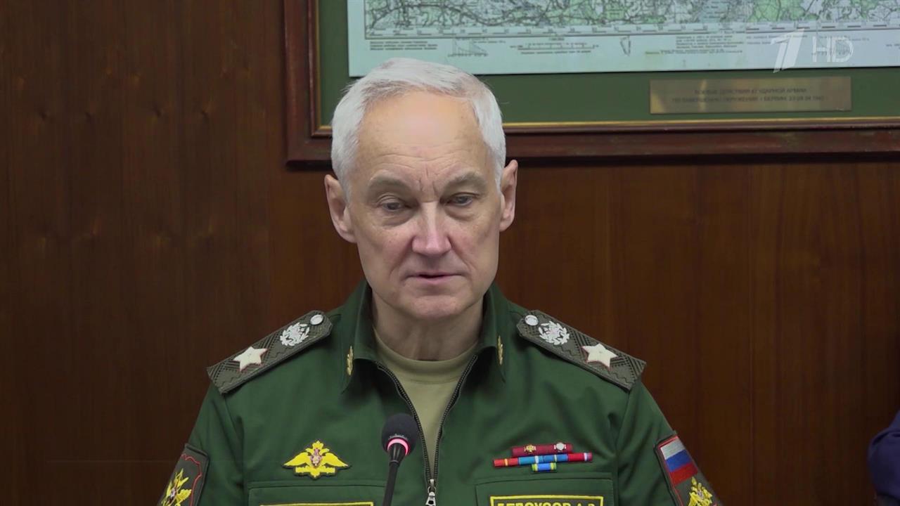 Андрей Белоусов с военными корреспондентами обсудил производство и поставки на фронт беспилотников