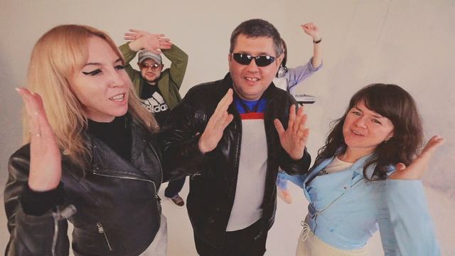 С Новым 2023 годом, коллеги!