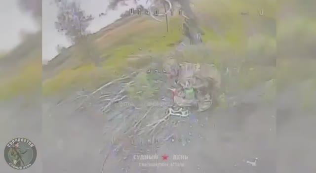 Солдат удачи из солнечной Калифорнии поймал наш дрон своим лицом.