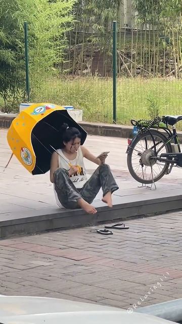 Приколы, мемы и горячий асфальт!