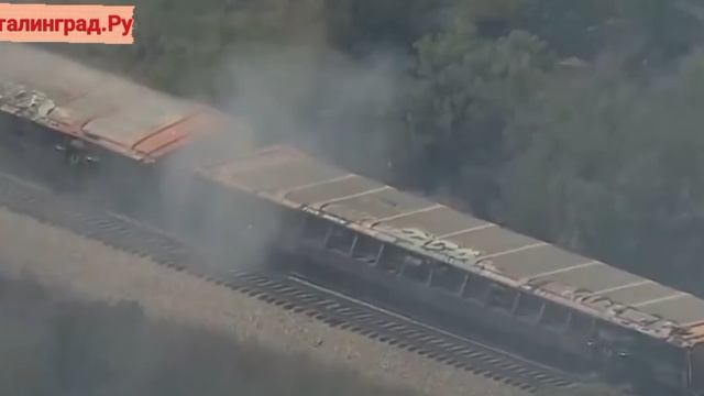 В Техасе сошёл с рельсов и загорелся поезд с потенциально опасными грузами.