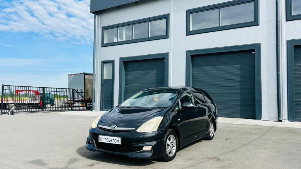 Toyota Wish, 2005 год