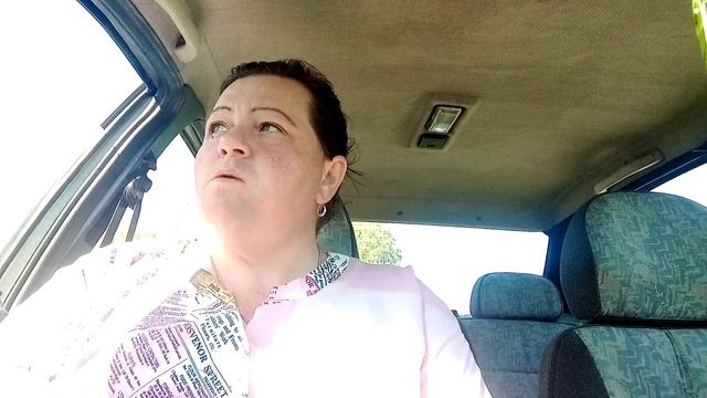 Перекусила по - быстрому в машине 😉