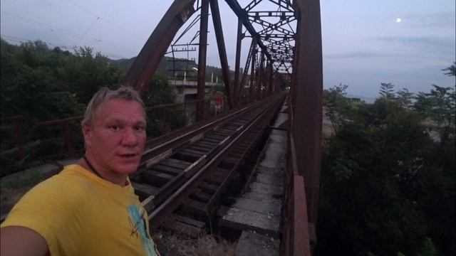 Гумиста. Абхазия. Прогулка до реки. ЖД моста