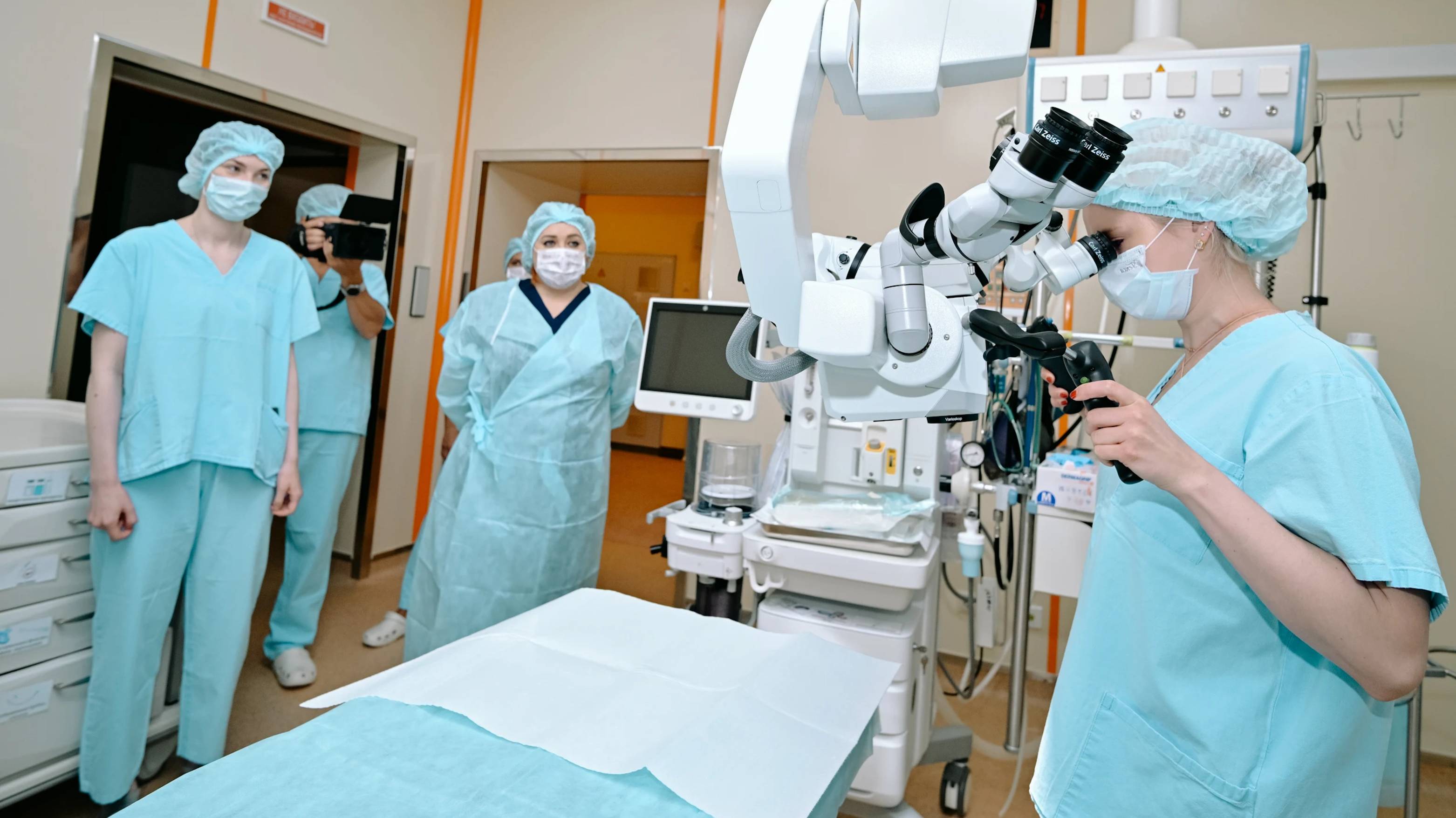 Участники программы "Время героев" познакомились с передовыми возможностями НМИЦО ФМБА России