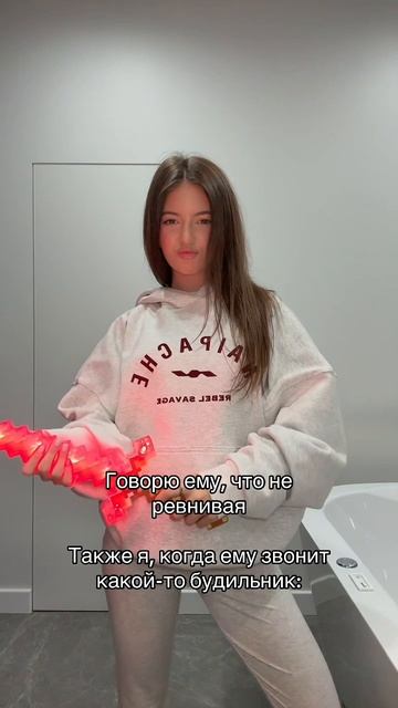 Худи от @naipache.brand