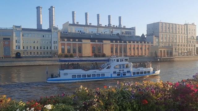 Летний вечер в Москве