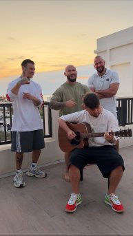 Наш совместный трек «Дорого» выходит 22.08.25, а пока ловите акустик версию! 🙌🎸