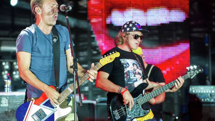 Шнуров одобрил решение петербургского суда о запрете некоторых песен "Ленинграда"