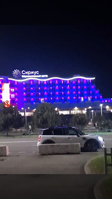 Счастье живет рядом с нами