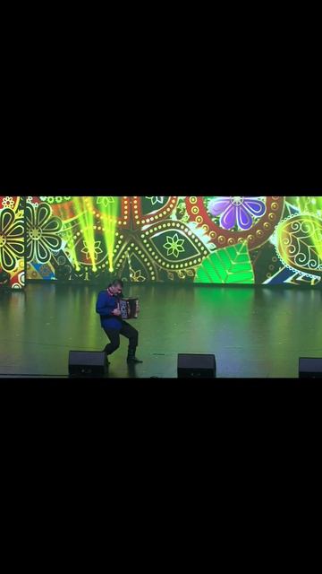 Возле речки, возле моста. Фольклор. Гармонист. Гармонь. Гармонисты. Русская музыка. Народная музыка