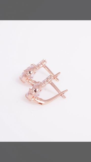 Серебряные золоченые серьги с круглыми бесцветными фианитами Б33816619Д