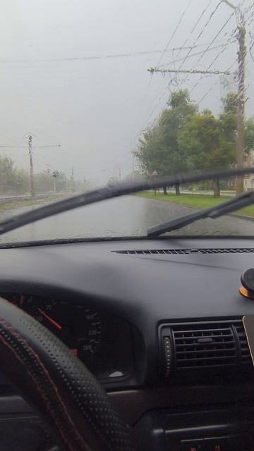 Льёт снова, плывем на Audi