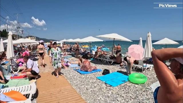 СОЧИ Лазаревское пляж Морская звезда сегодня 15 августа 2025.Какая погода в Лазаревском сейчас. Море