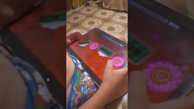 VID_20250815_204850.mp4