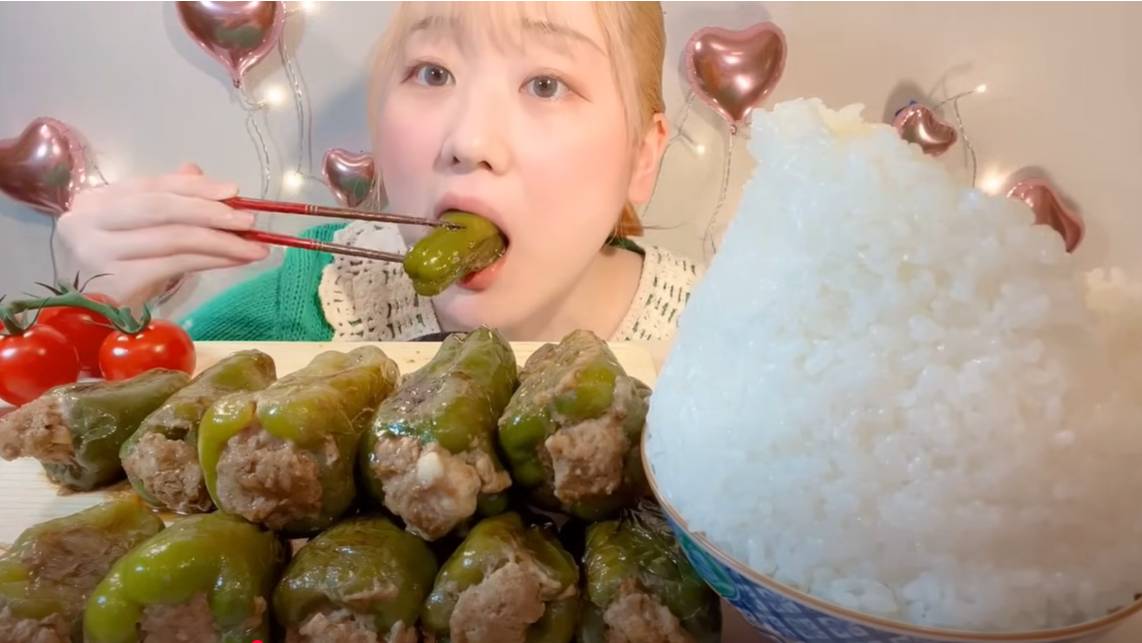 Мукбанг и Mukbang с Азартом: 15 Перцев со Свининой и Рисовая Глыба! 🍲🥩