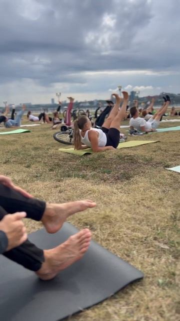 Прекрасное утро. Йога это прям огонь