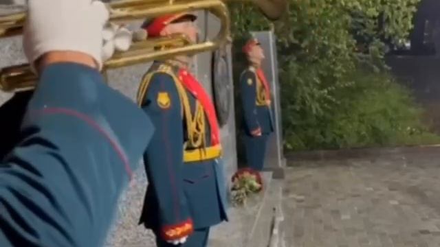 Путин возложил цветы к памятнику  сотрудничества СССР и США в годы Второй Мировой войны.