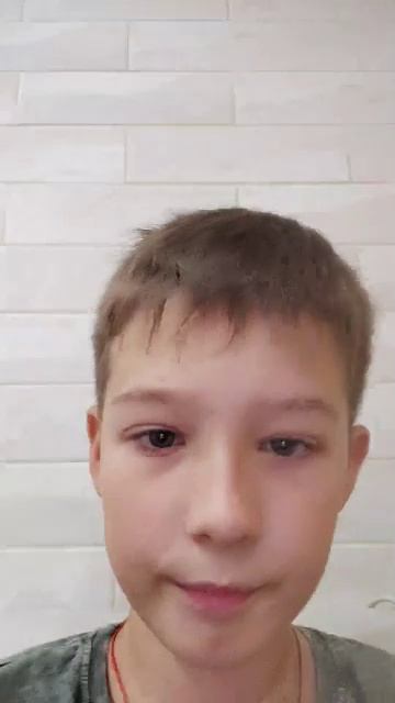 выполняя задания не 18+ (жалоба на комментарии