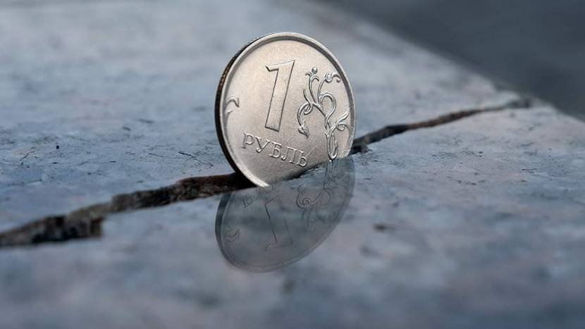 Правительство РФ отменило обязательную продажу валютной выручки экспортерами