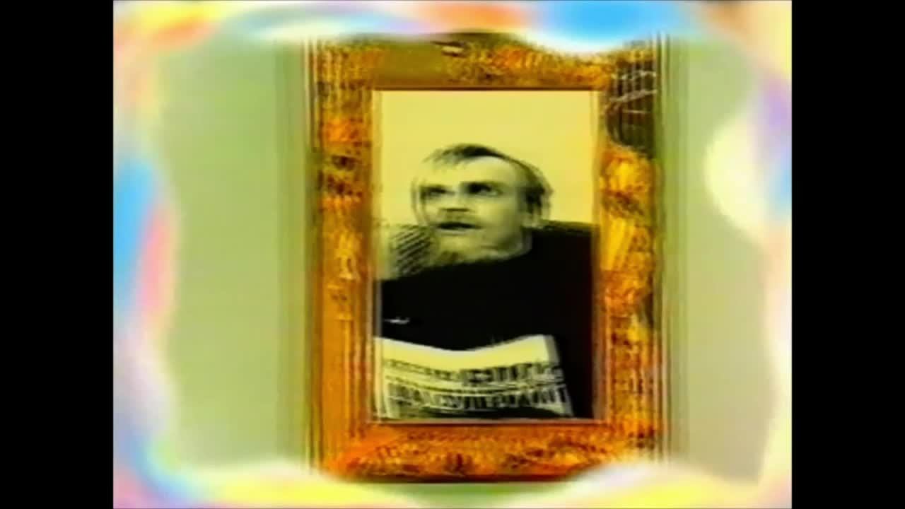 «33 квадратных метра» - сериал о повседневной жизни обычной, средней российской семьи.