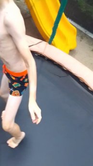 VID_20250816_121001.mp4