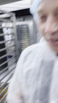 Вот так жарят Пожарские котлеты на большом производстве