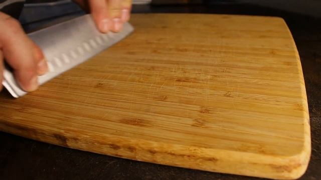 Как быстро восстановить разделочную доску How to quickly and easily restore a cutting board!#shorts