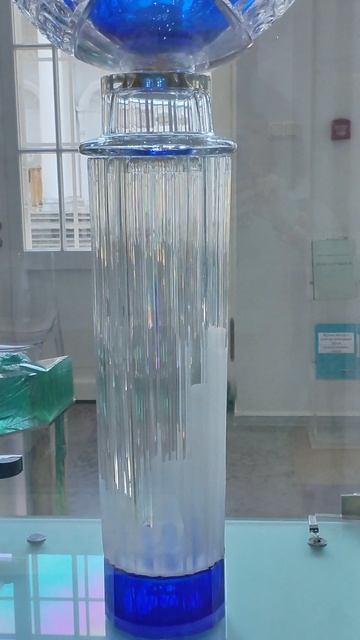 «Музей стекла». Работы Советских художников. Белый и цветный хрусталь.