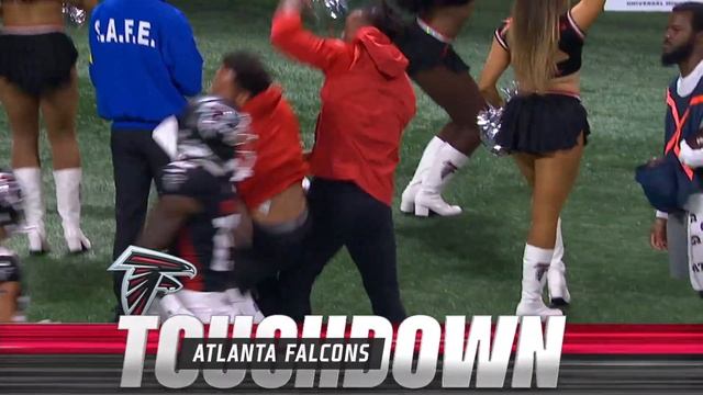 Nate Carter breaks free for the touchdown