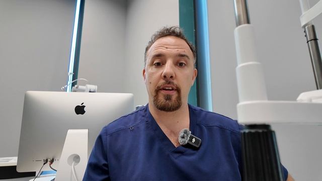 Важность раннего послеоперационного осмотра после замены хрусталика