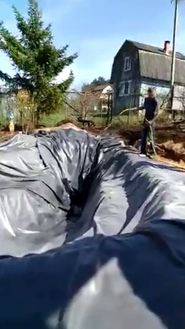 Заливка пруда 1 мая.