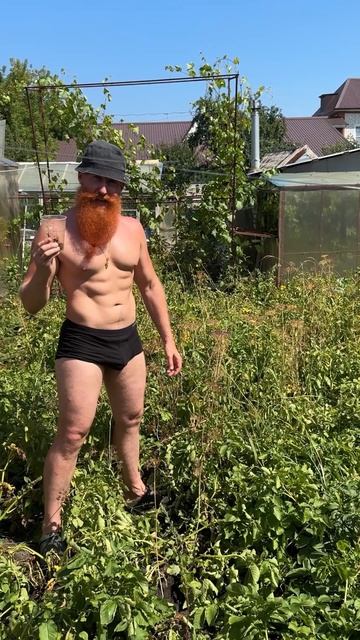 Дачный сekс-символ