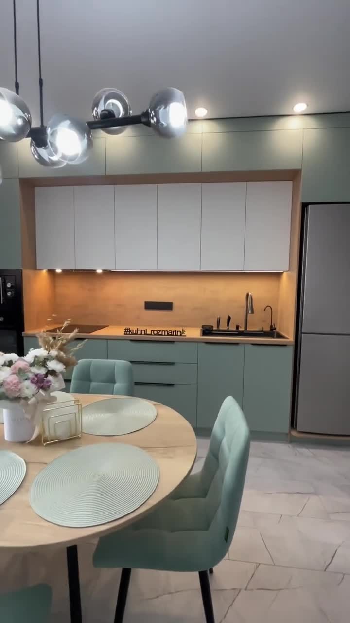 Кухня в мятном цвете: свежесть и уют