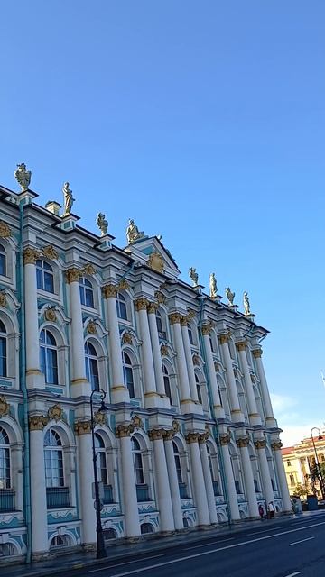 Дворцовая набережная