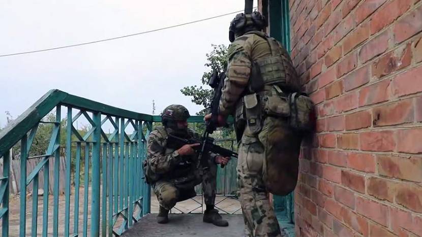 Росгвардия нашла экстремистские материалы ВСУ в Запорожской области