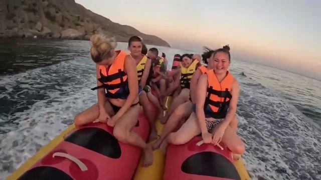 Прогулка по черному морю на банане. изгерманиивроссию