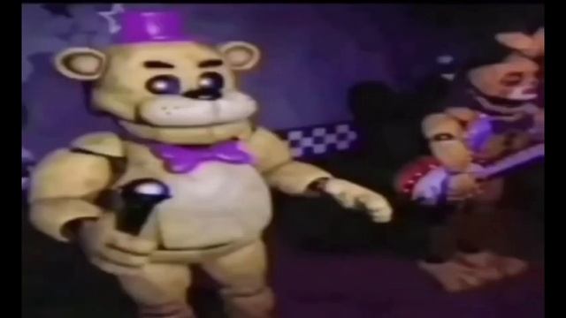 Фредбер танцует