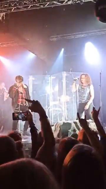 "Жаль, нет ружья" - Евгений Егоров, Эмиль Салес, концерт Театр теней в клубе Гластонбери, 11.09.2022