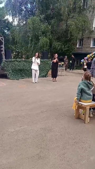 Выступаем празднике в честь 50тилетия дома по адресу: ул. Физкультурников, 9 16 августа 2025 год