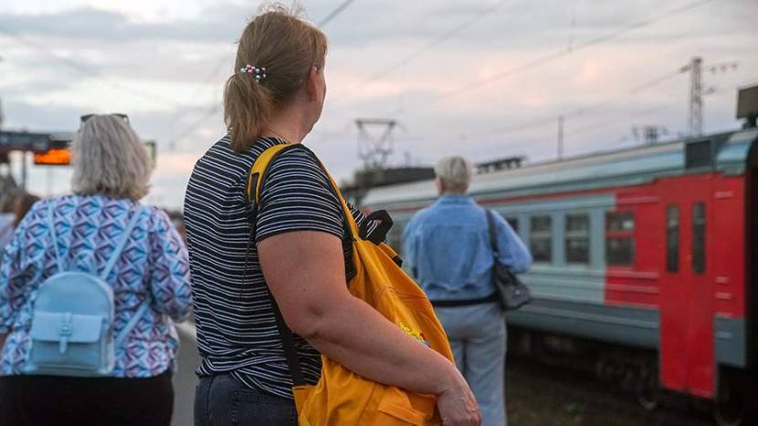 На станции Лиски в Воронежской области задерживаются 14 поездов