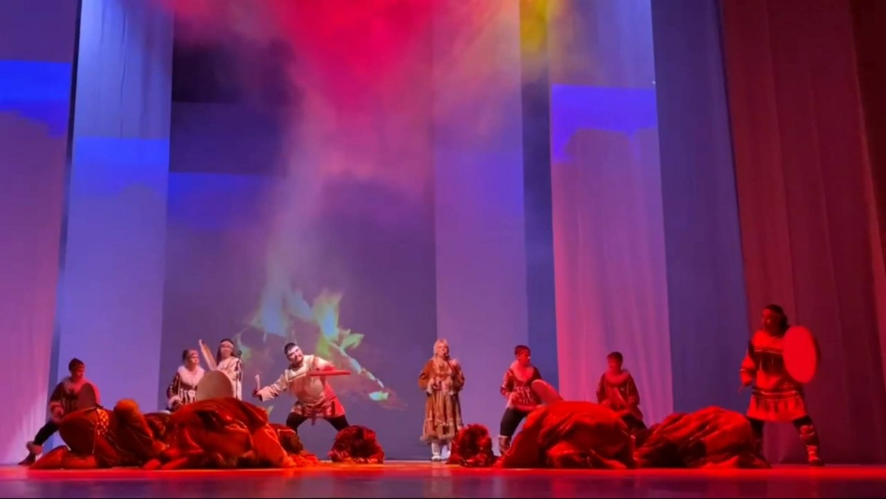 Заслуженный коллектив народного творчества ительменский фольклорный ансамбль "Алгу". "Хаютели"