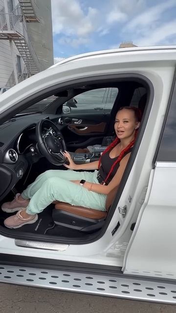 Подобрали, доставили, бережно хранили и ВЫДАЛИ Mercedes GLC 300