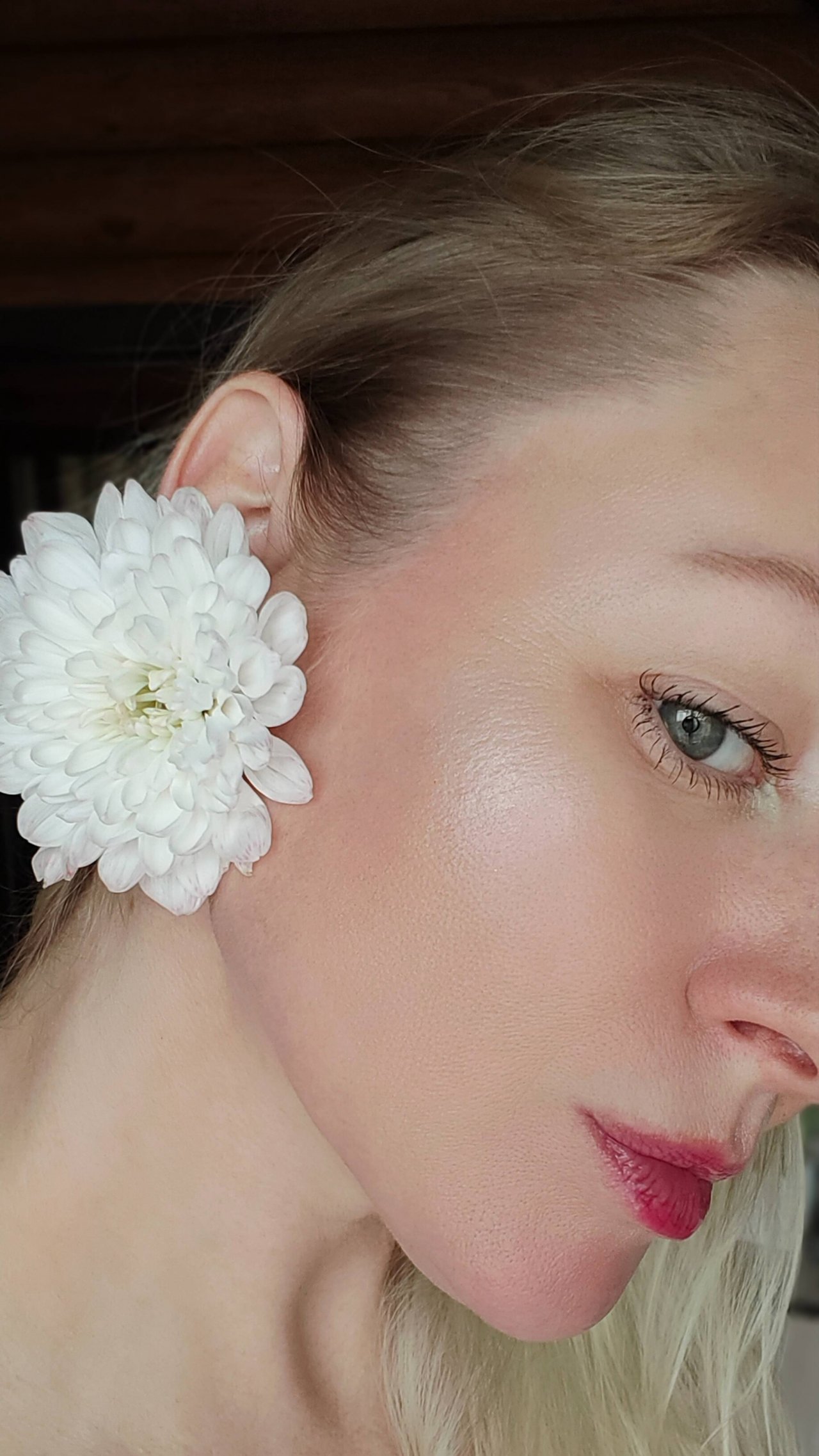 Делаем серьги из живых цветов! #ugccontent #ugcexample #ugcmarketing #ugcportfolio #ugc #ugccreator