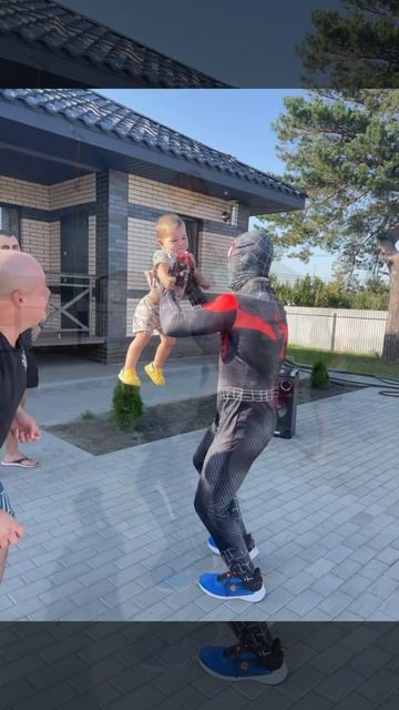 Человек паук. Подготовка к празднику