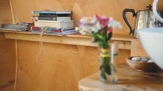 Life Vision Elementary (A1/A2) Documentary (Fairytale house)