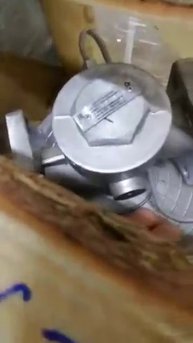 Транспортная компания КИТ вырвала импульсные трубки и не закрепила регулятор РДБК1-50 в обрешетке.