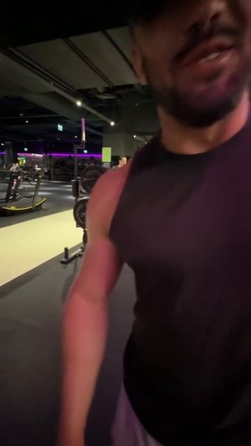 Как я Вам в роли...